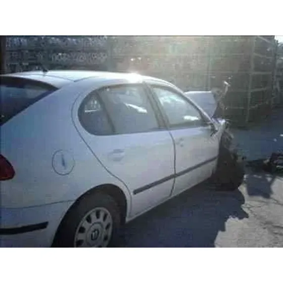 SEAT LEON (1M1) '1999 1.9 SDI BLANCO