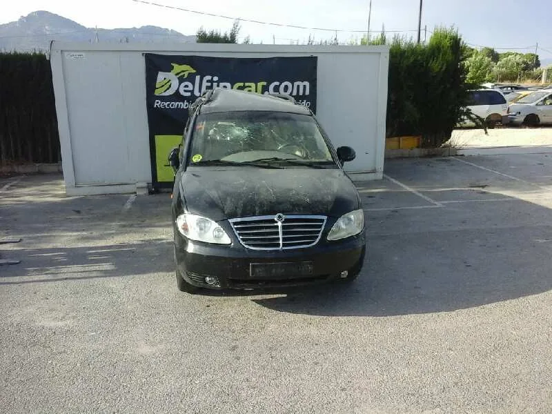SSANGYONG RODIUS '2012 XDI LIMITED NEGRO