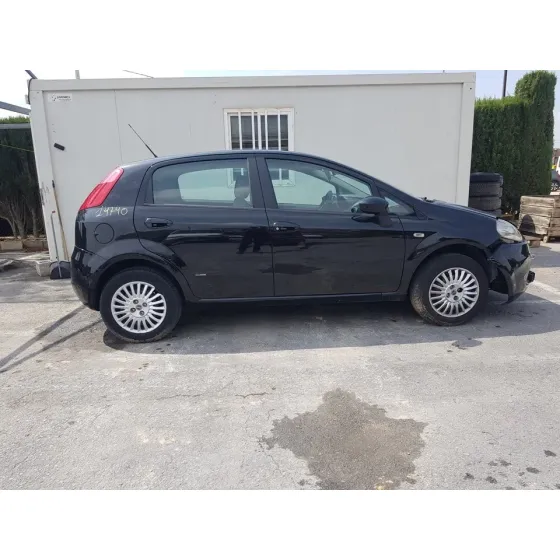 FIAT GRANDE PUNTO (199) '2007 1.4 16V ACTIVE NEGRO