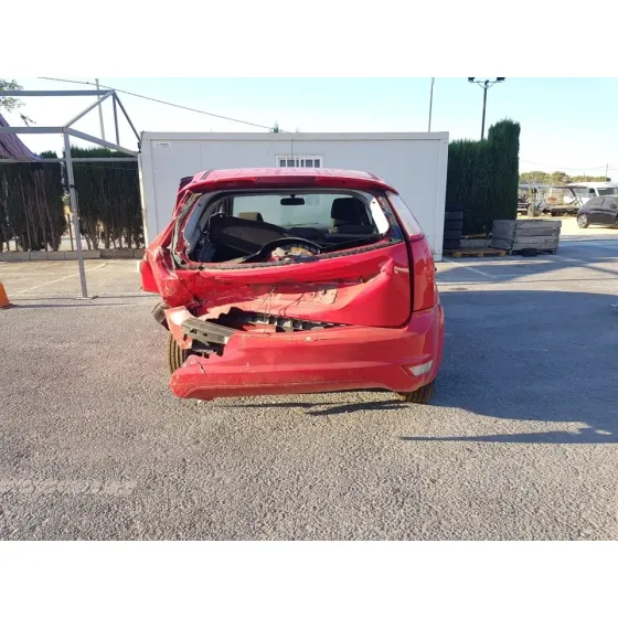 FORD FOCUS LIM. (CB4) '2009 TREND ROJO