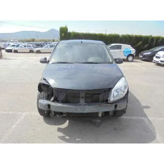 DACIA SANDERO '2008 AMBIANCE NEGRO