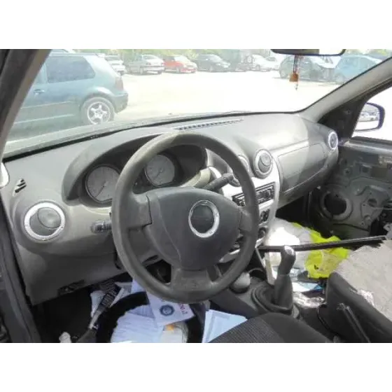 DACIA SANDERO '2008 AMBIANCE NEGRO