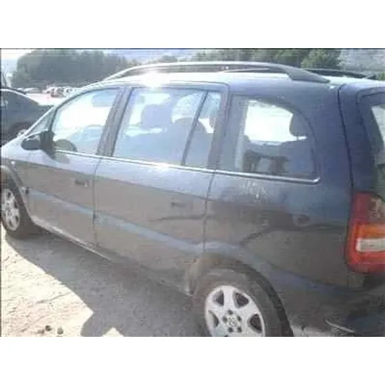 OPEL ZAFIRA A '1999 2.0 DTI NEGRO