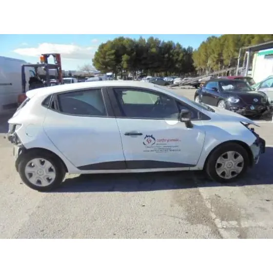 RENAULT CLIO IV '2014 AUTHENTIQUE BLANCO
