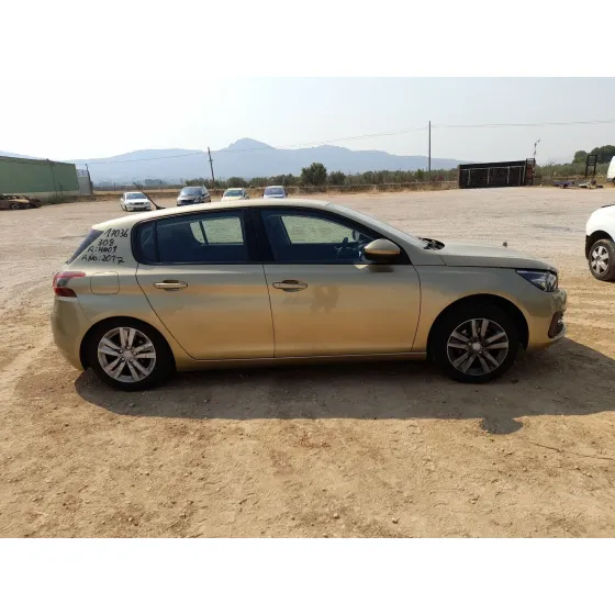 Peugeot 308 II (LB_, LP_, LW_, LH_, L3_) 2013