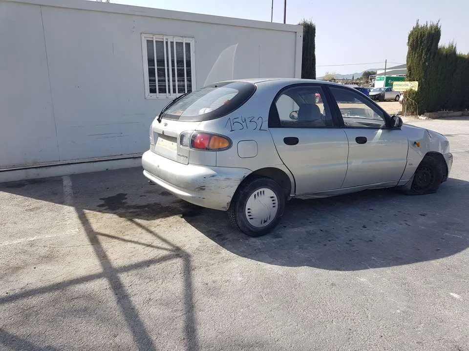 DAEWOO LANOS '2002 S GRIS