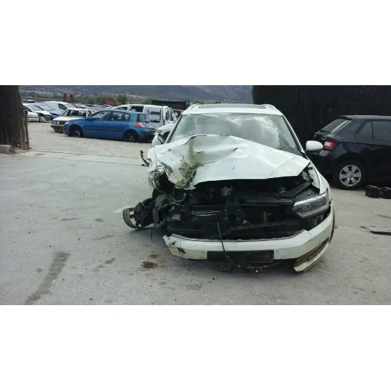 VOLKSWAGEN PASSAT VARIANT (3G5) '2016 SPORT 4MOTION BMT BLANCO