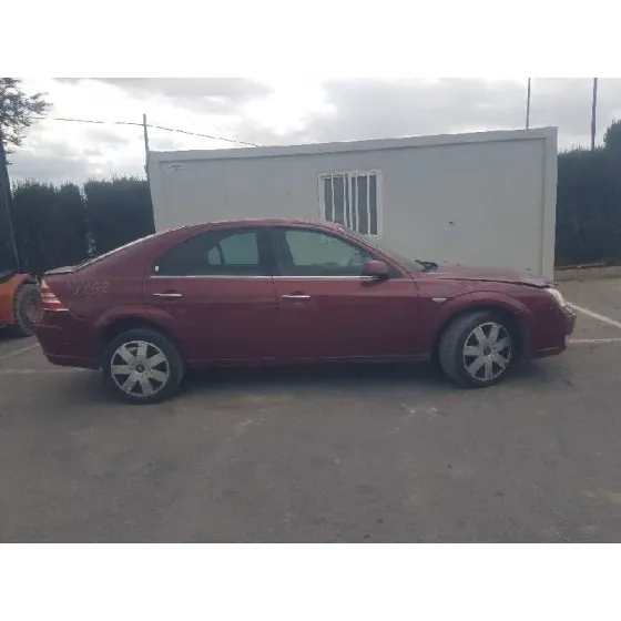 FORD MONDEO BERLINA (GE) '2005 AMBIENTE (06.2003->) (D) GRANATE