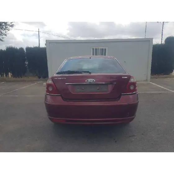 FORD MONDEO BERLINA (GE) '2005 AMBIENTE (06.2003->) (D) GRANATE