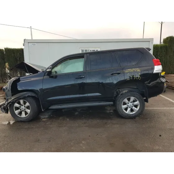 TOYOTA LAND CRUISER (J15) '2010 VX NEGRO