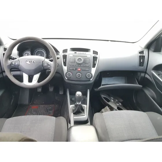 KIA CEE'D '2011 DRIVE BLANCO