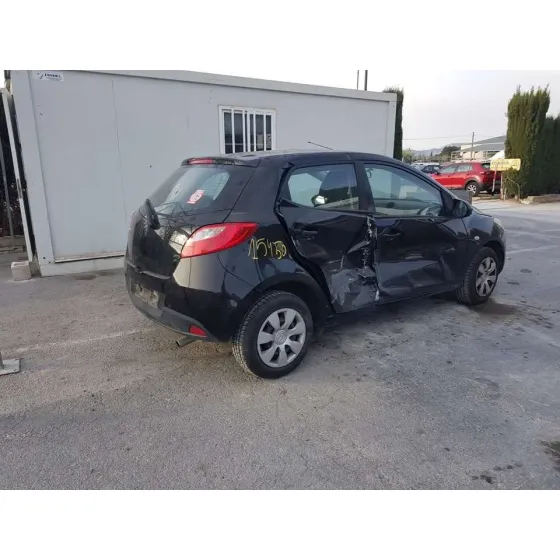 MAZDA 2 LIM. (DE) '2008 1.3 ACTIVE (5-PTAS.) (55KW) NEGRO