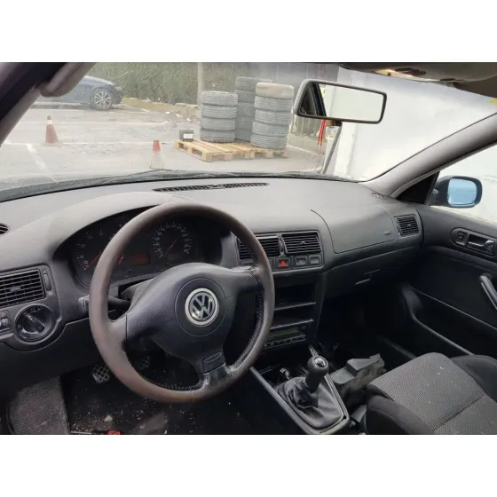VOLKSWAGEN GOLF IV BERLINA (1J1) '2001 CONCEPTLINE NEGRO