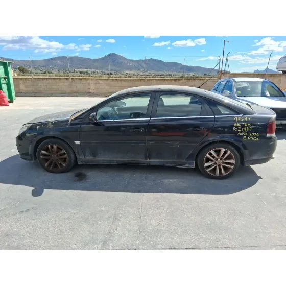 Opel VECTRA C GTS (Z02) 2004