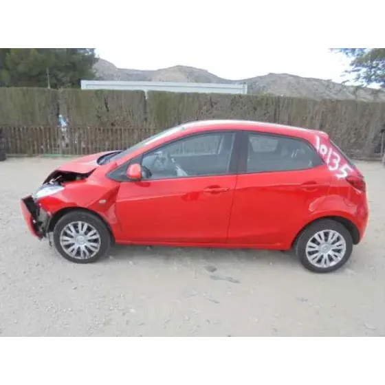 MAZDA 2 LIM. (DE) '2007 1.3 ACTIVE + (5-PTAS.) (63KW) ROJO