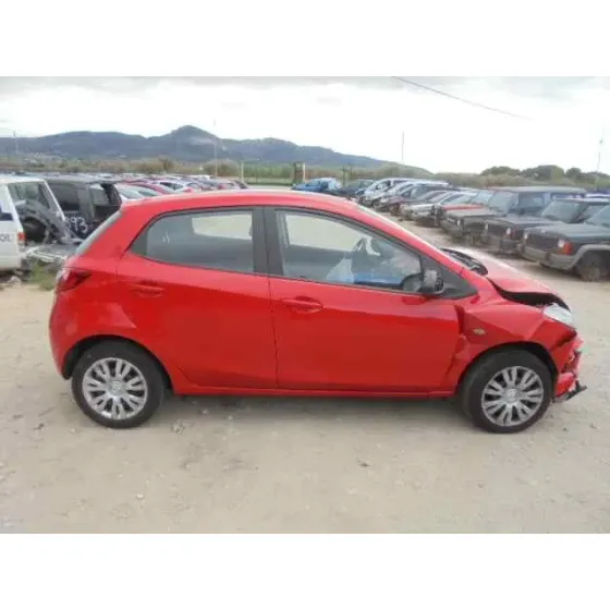 MAZDA 2 LIM. (DE) '2007 1.3 ACTIVE + (5-PTAS.) (63KW) ROJO