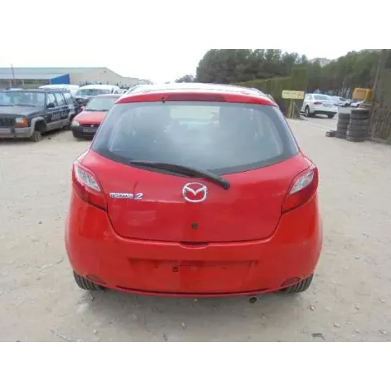 MAZDA 2 LIM. (DE) '2007 1.3 ACTIVE + (5-PTAS.) (63KW) ROJO