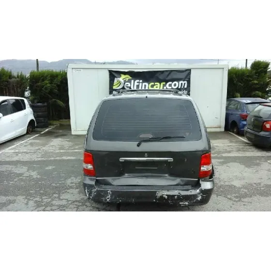 KIA CARNIVAL II '2004 2.9 CRDI LX GRIS