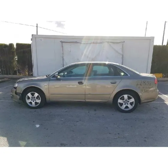 AUDI A4 BERLINA (8E) '2005 2.5 TDI BEIG