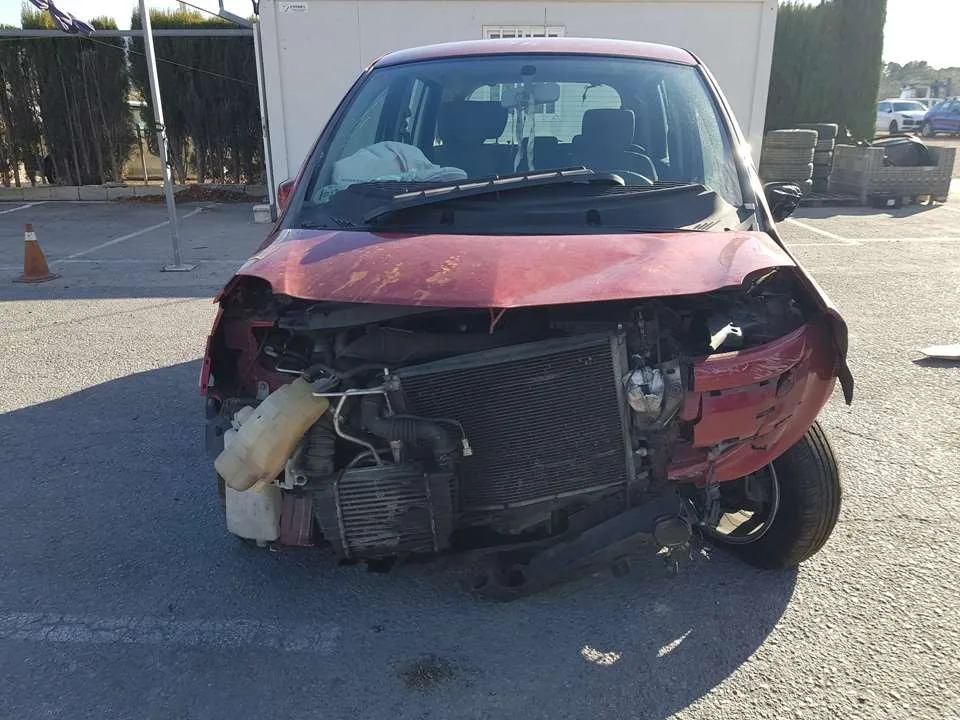 RENAULT GRAND MODUS '2009 AUTHENTIQUE GRANATE
