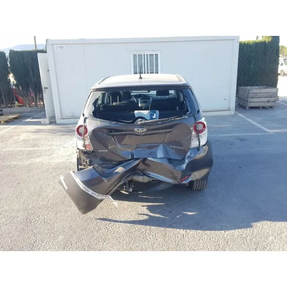 TOYOTA VERSO '2010 ACTIVE GRIS OSCURO