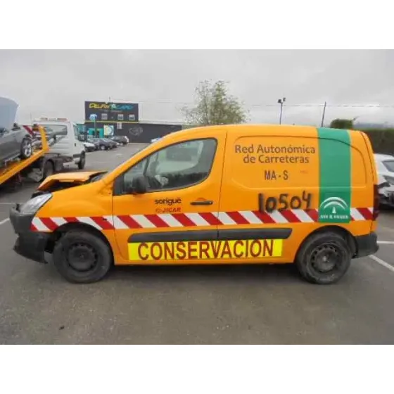 CITROEN BERLINGO STATION WAGON '2015 X AMARILLO
