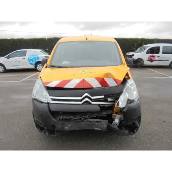 CITROEN BERLINGO STATION WAGON '2015 X AMARILLO