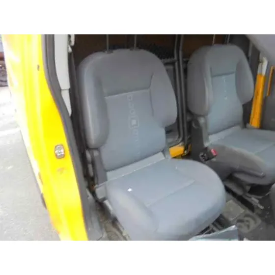 CITROEN BERLINGO STATION WAGON '2015 X AMARILLO
