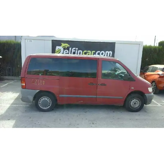 MERCEDES VITO (W638) COMBI '2002 110 CDI (638.194) ROJO