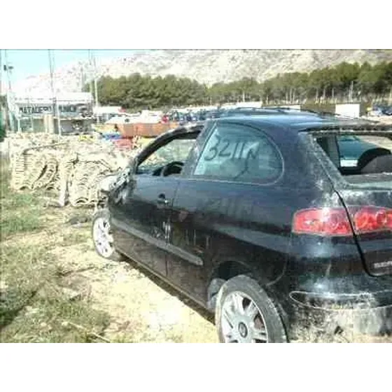 SEAT IBIZA (6L1) '2002 1.9 TDI NEGRO