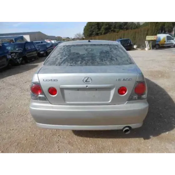 LEXUS IS200 (GXE10) '2004 2.0 GRIS