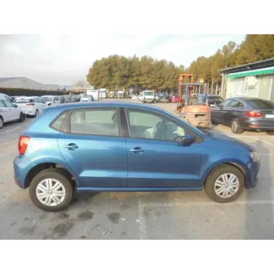 VOLKSWAGEN POLO (6C1) '2015 ADVANCE BLUEMOTION AZUL
