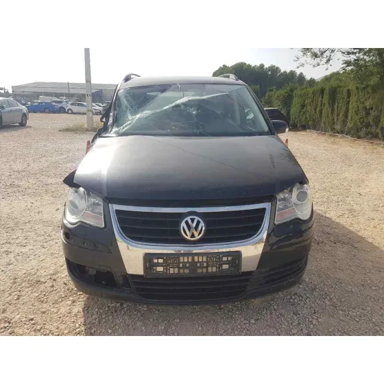 VOLKSWAGEN TOURAN (1T2) '2023 TRAVELLER NEGRO