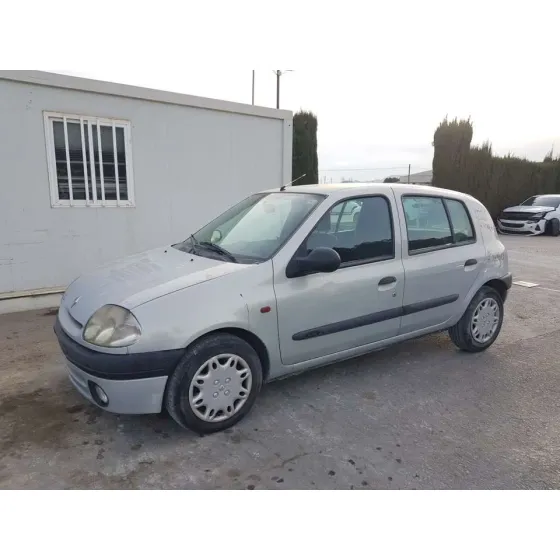 RENAULT CLIO II FASE I (B/CBO) '2001 1.9 D RN GRIS