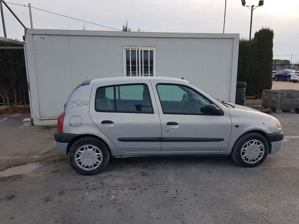 RENAULT CLIO II FASE I (B/CBO) '2001 1.9 D RN GRIS