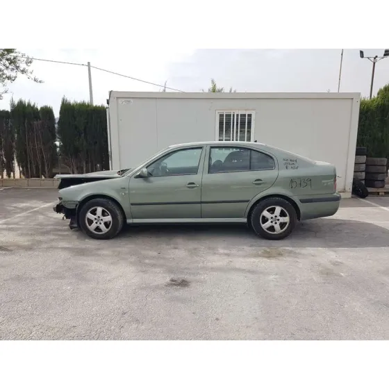 SKODA OCTAVIA BERLINA (1U2) '2001 AMBIENTE VERDE