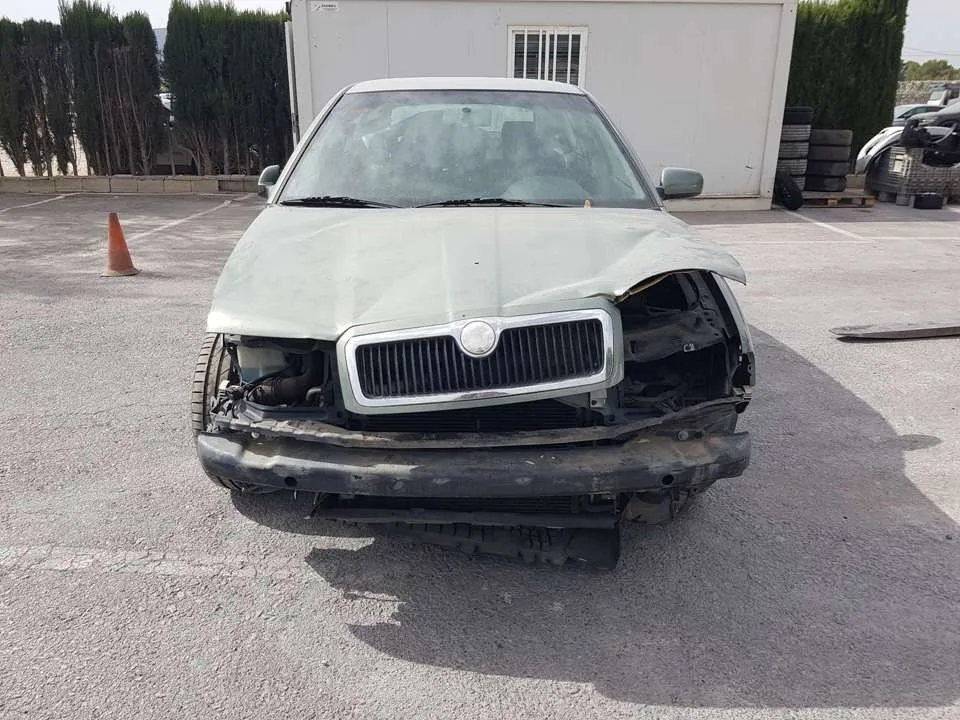 SKODA OCTAVIA BERLINA (1U2) '2001 AMBIENTE VERDE