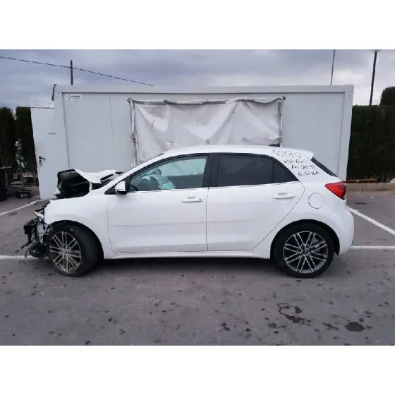 KIA RIO (YB) '2018 ATTRACT BLANCO