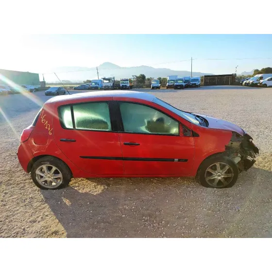 RENAULT CLIO III '2006 DINAMIQUE ROJO