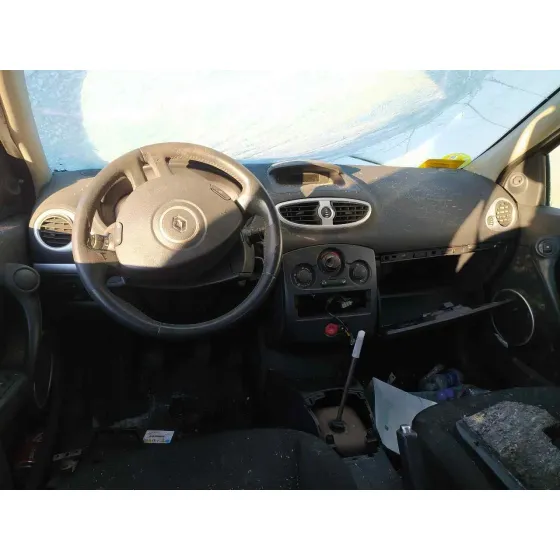RENAULT CLIO III '2006 DINAMIQUE ROJO