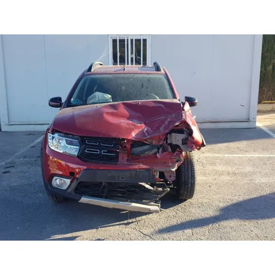 DACIA SANDERO '2019 STEPWAY GRANATE