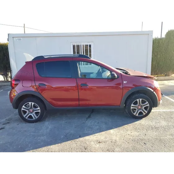 DACIA SANDERO '2019 STEPWAY GRANATE