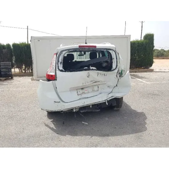 RENAULT SCENIC III '2014 DYNAMIQUE BLANCO