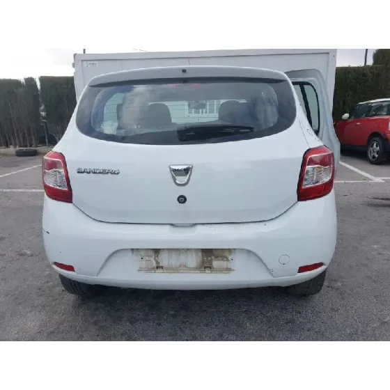 DACIA SANDERO '2016 LAUREATE BLANCO