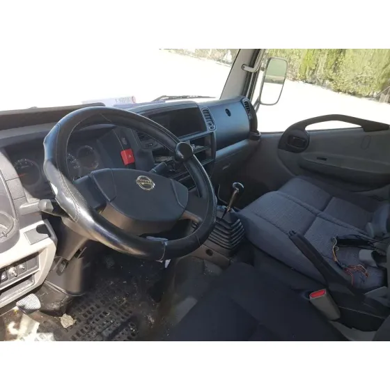 NISSAN CABSTAR ->09.06 '2008 CABSTAR 35.XX CABINA SIMPLE CABINA INDIVIDUAL BLANCO