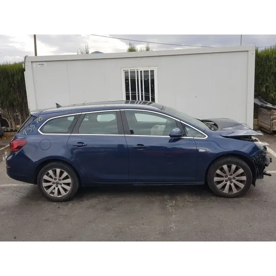 OPEL ASTRA J SPORTS TOURER '2011 SPORT NEGRO