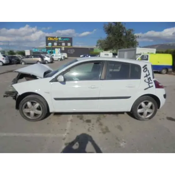 RENAULT MEGANE II BERLINA 5P '2007 CONFORT AUTHENTIQUE BLANCO