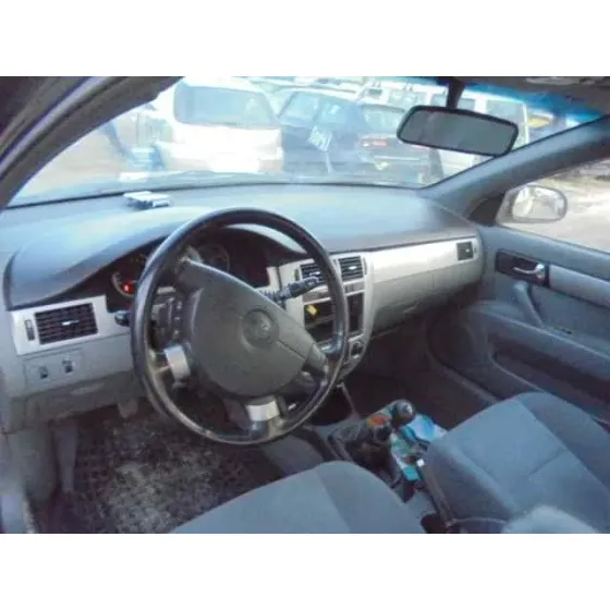 DAEWOO NUBIRA BERLINA '2004 SE NEGRO