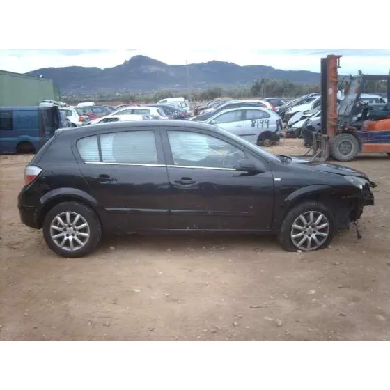 OPEL ASTRA H BERLINA '2004 ELEGANCE NEGRO