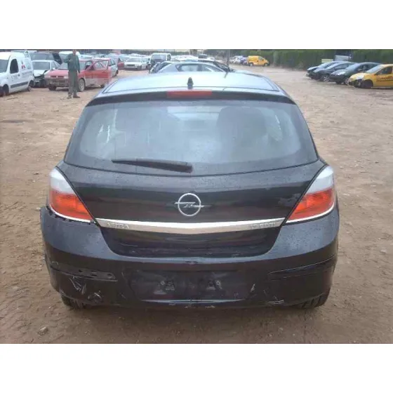 OPEL ASTRA H BERLINA '2004 ELEGANCE NEGRO
